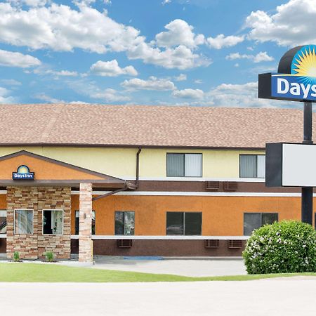 Days Inn By Wyndham יורק מראה חיצוני תמונה
