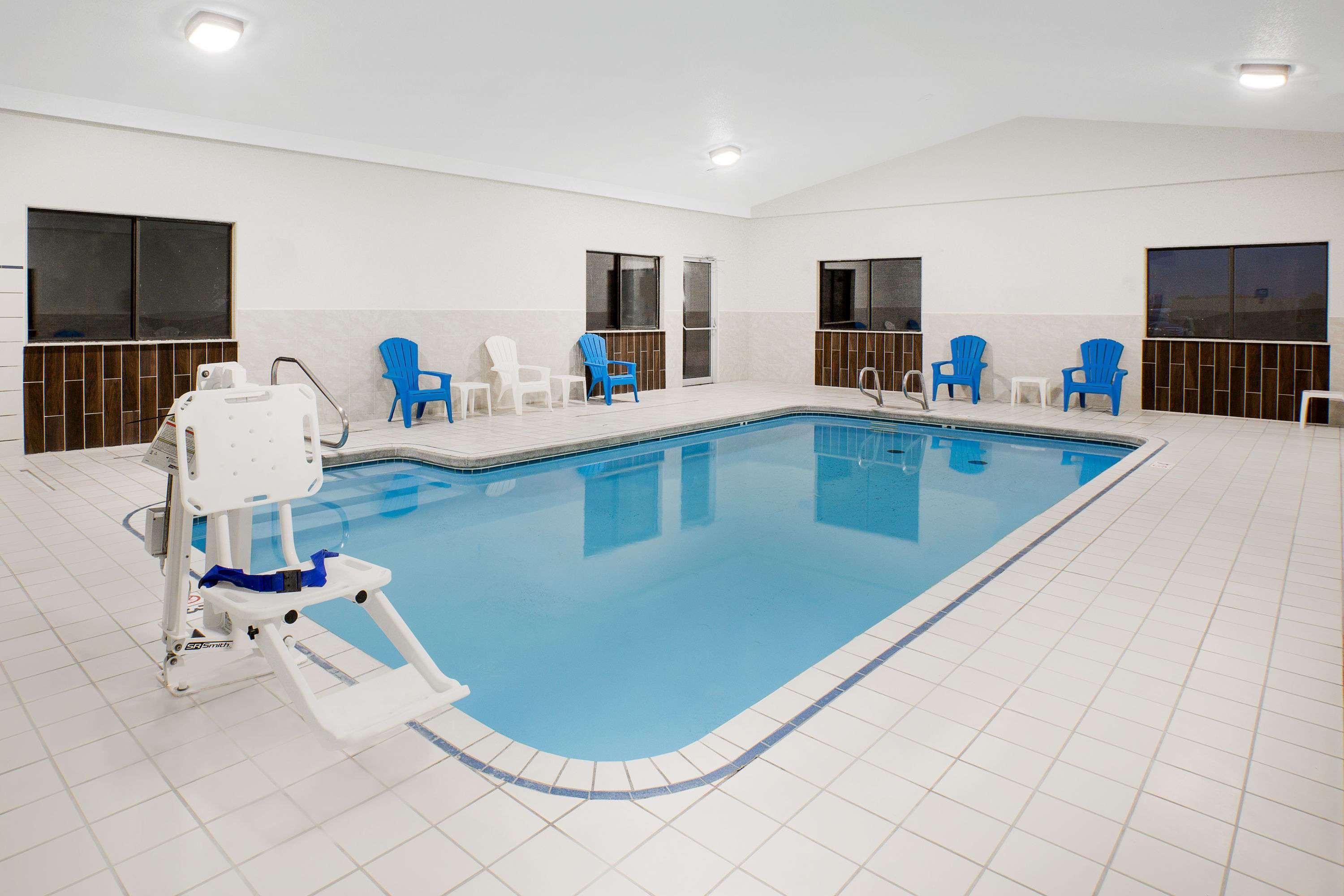 Days Inn By Wyndham יורק מראה חיצוני תמונה
