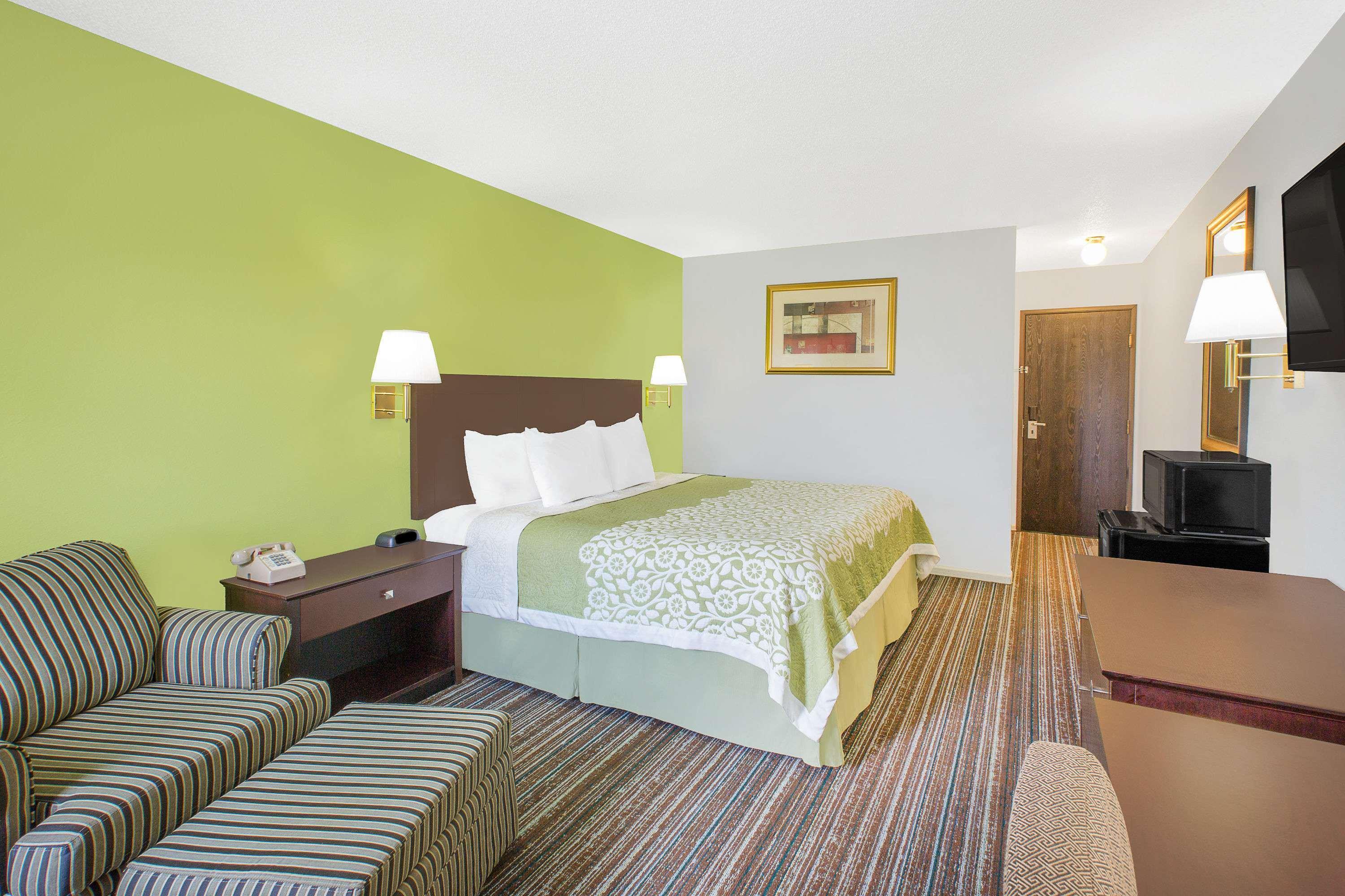 Days Inn By Wyndham יורק מראה חיצוני תמונה