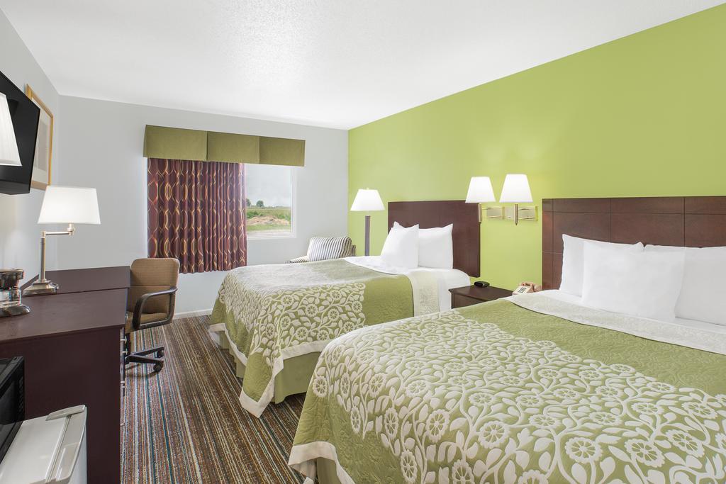 Days Inn By Wyndham יורק מראה חיצוני תמונה